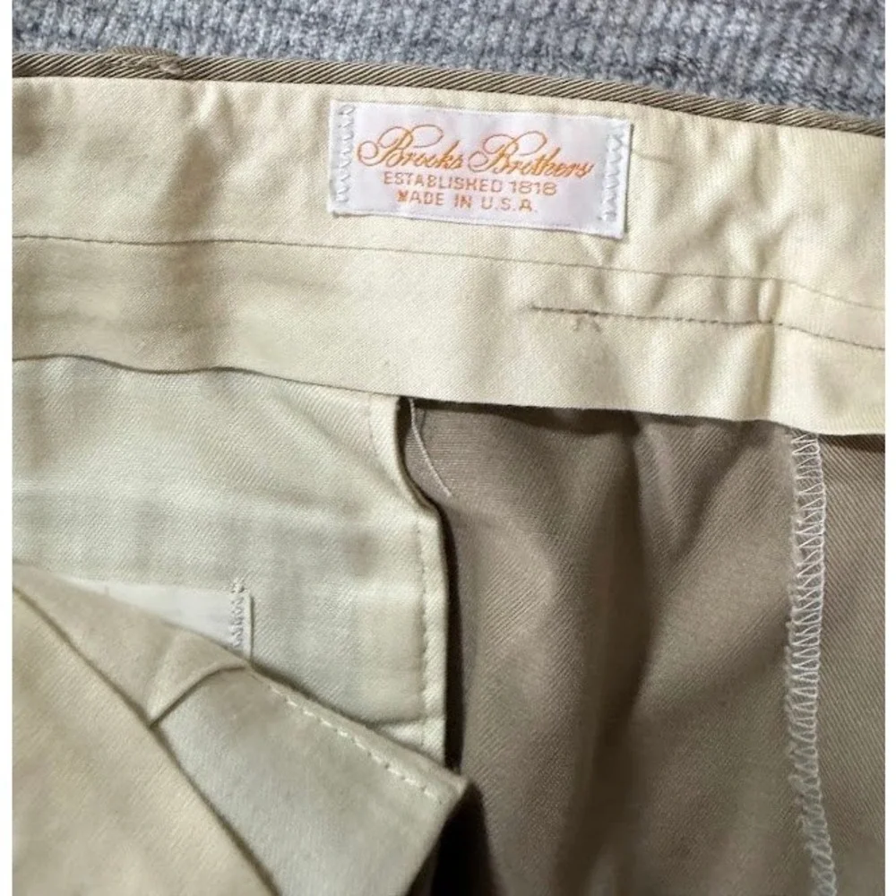 Brooks Brothers Vintage Khaki Chinos Pleated Cuffed Made in USA Tan Mens 40X29.